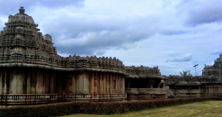 Belavadi – A temple of three moods