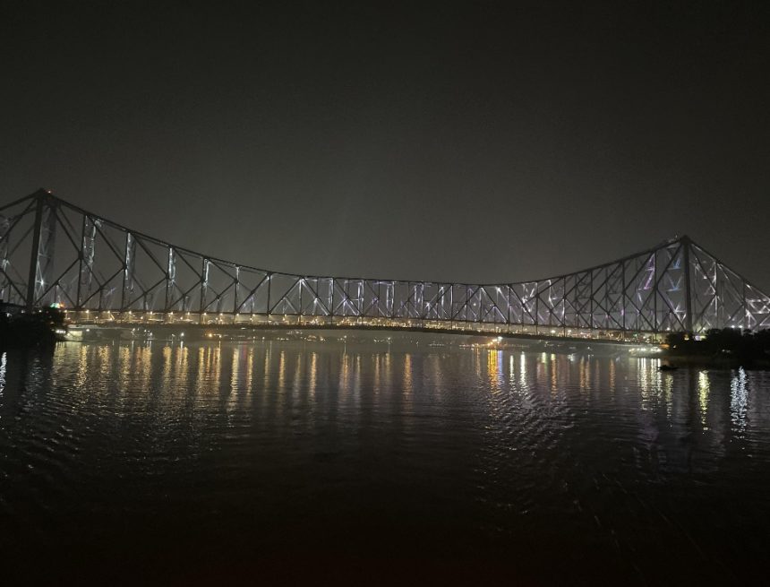 Kolkata 23 The iconic Howrah Bridge